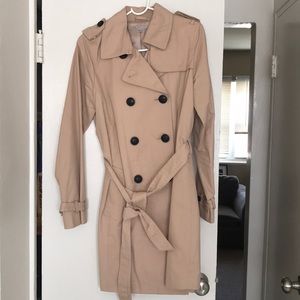 Gap women’s trench coat